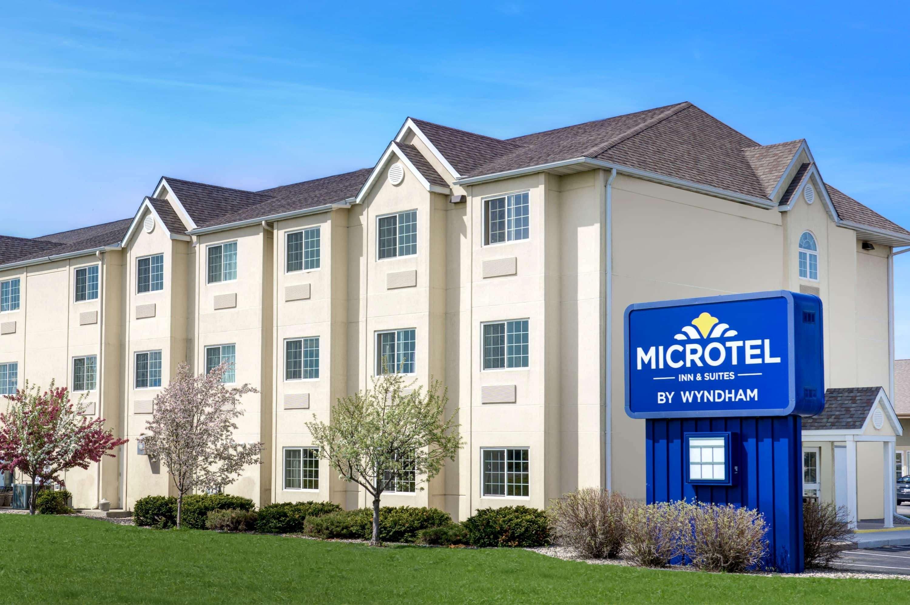 Microtel Inn & Suites By Wyndham Mankato Exterior photo