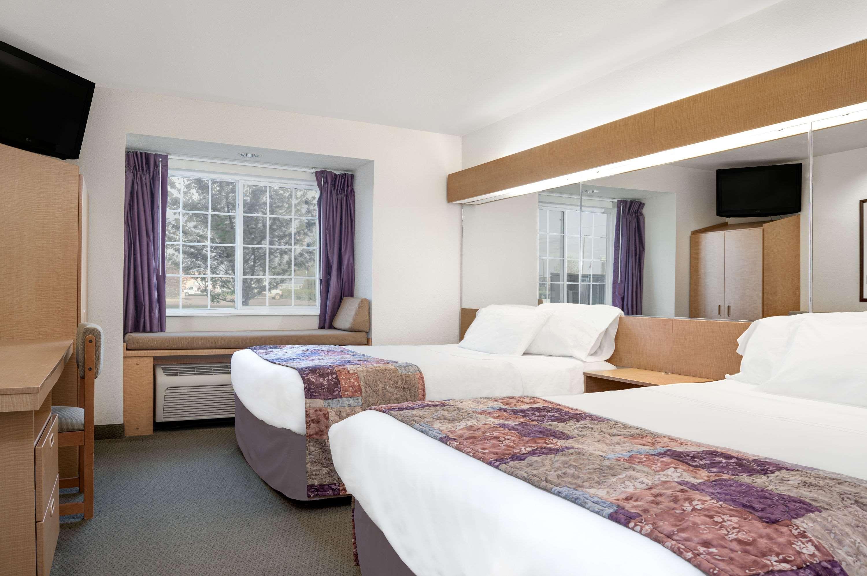 Microtel Inn & Suites By Wyndham Mankato Exterior photo