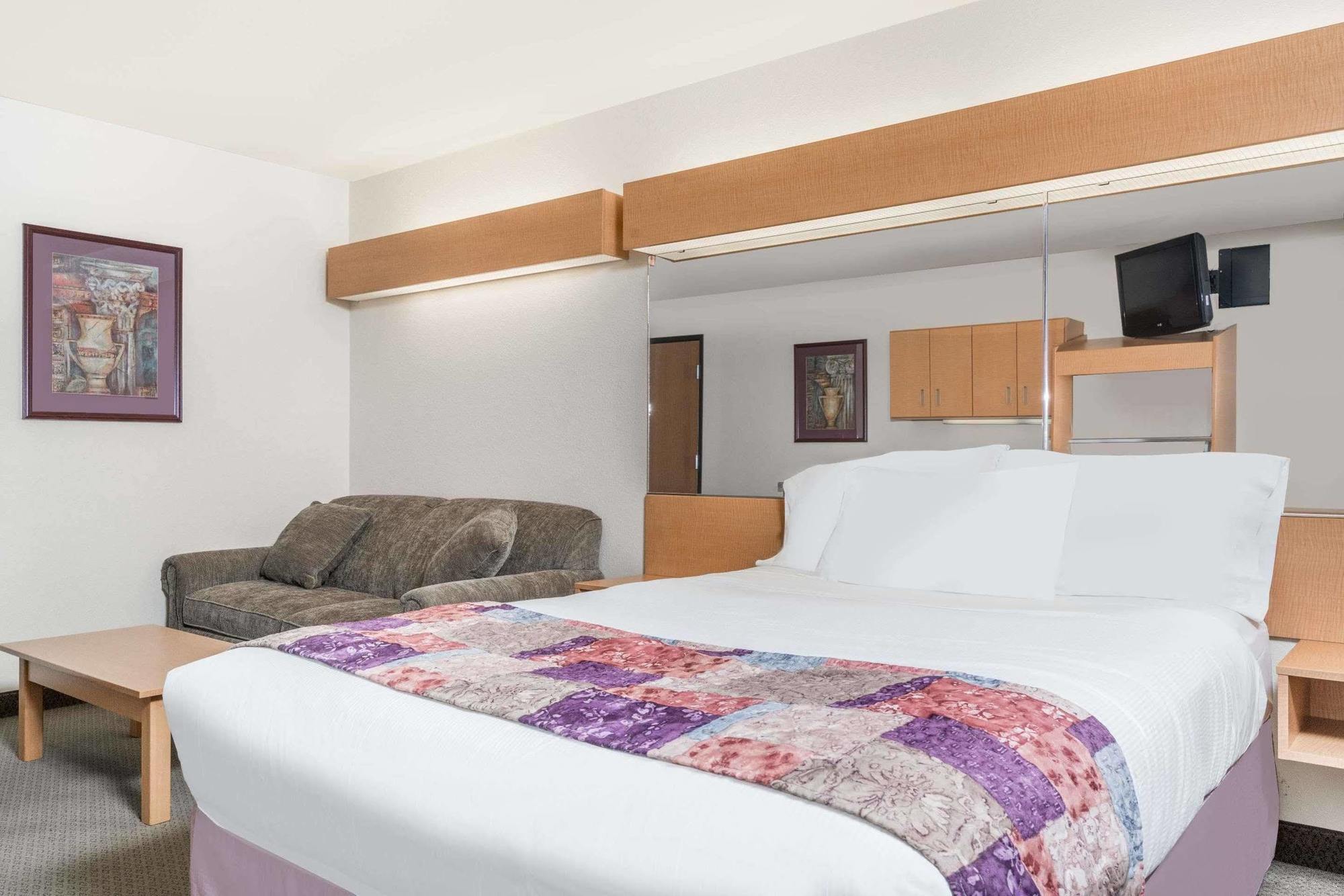 Microtel Inn & Suites By Wyndham Mankato Exterior photo